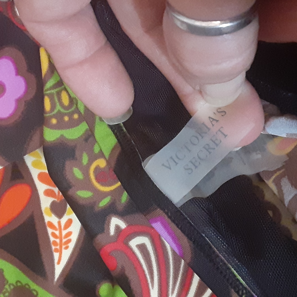 Victoria Secret Bathing Top - Picture 2 of 5